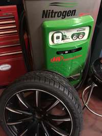 Nitrogen Gas filled tires with Lifetime service